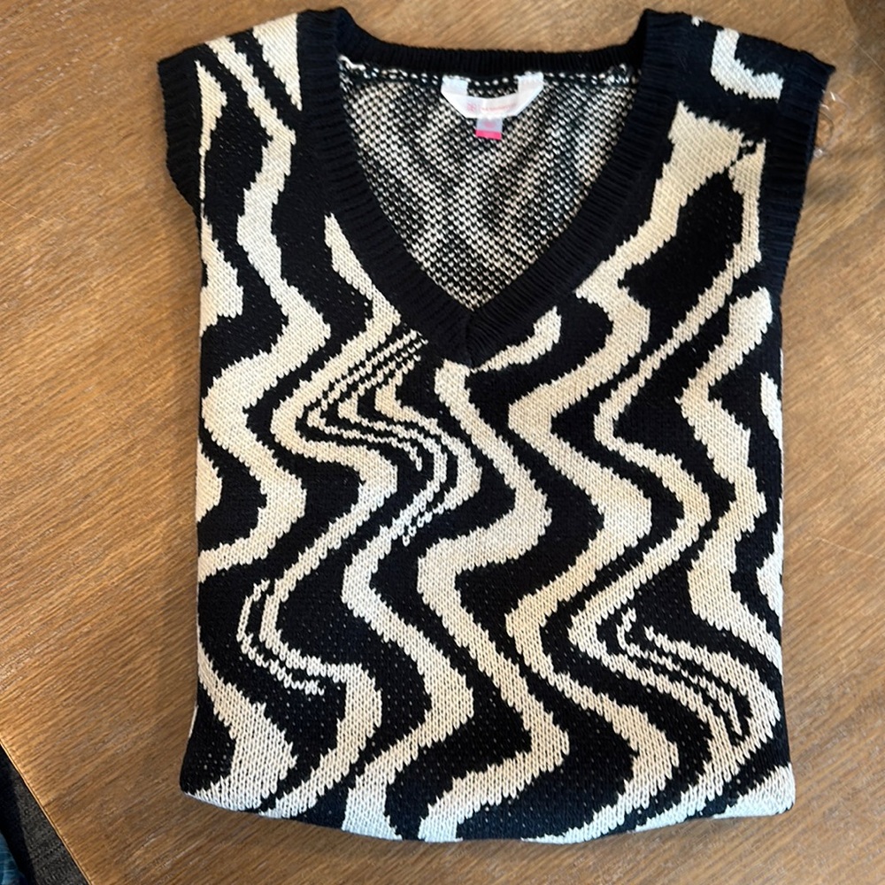 Sweater vest